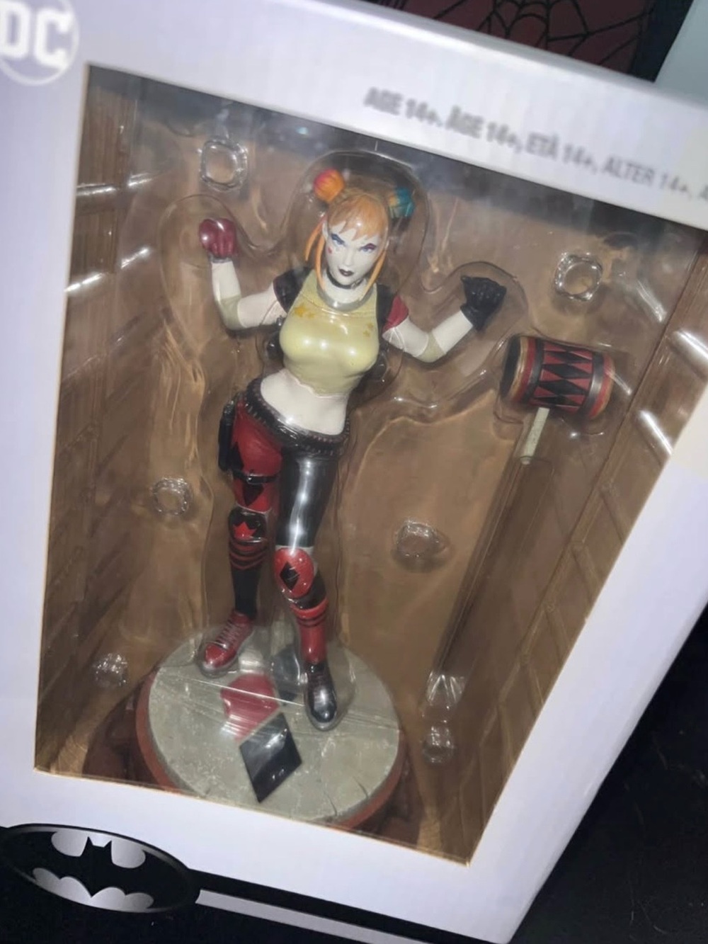 DC Harley Quinn figure chronicle collectibles